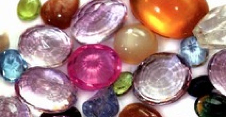 دانلود کتاب خواص سری و درمانی جواهرات و سنگها